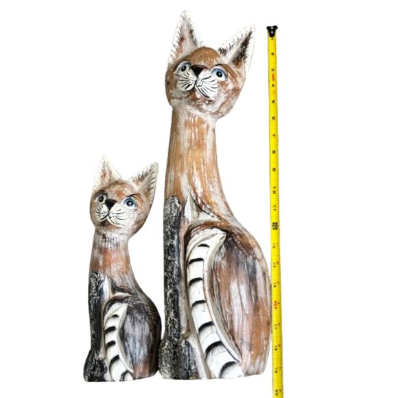 Set Of 2 Hand Carved Wooden & Painted Mama & Baby Siamese Cats 19" & 12"H - Picture 2 of 10